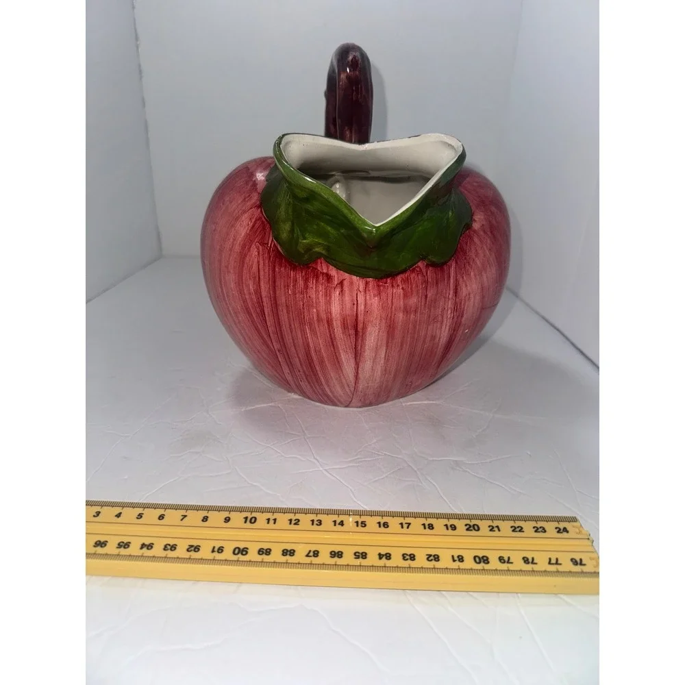 VTG Bassano (Italy) Majolica Hand Painted Tomato Shaped Ceramic Pitcher 24oz